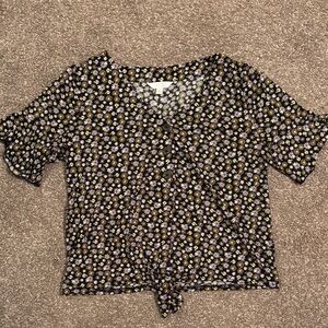 Lauren Conrad Floral Black and White Women's Top